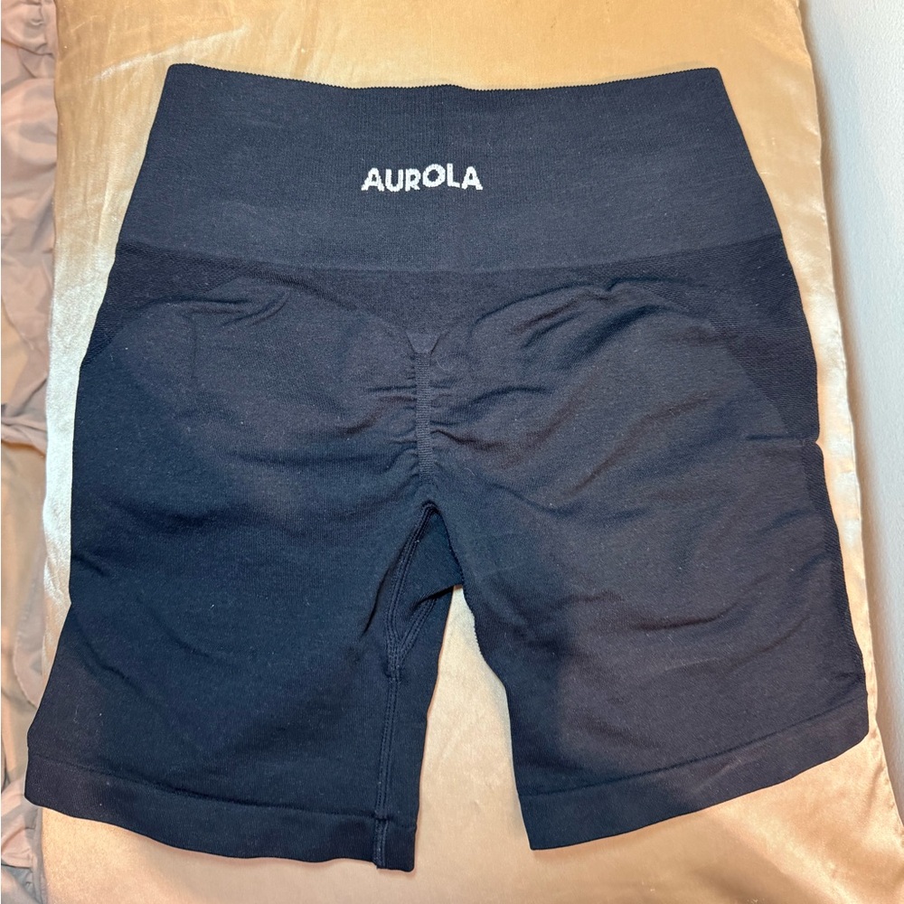 AUROLA gym shorts